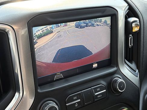 Used 2021 Chevrolet Silverado 1500 LT AWD/4WD image 23