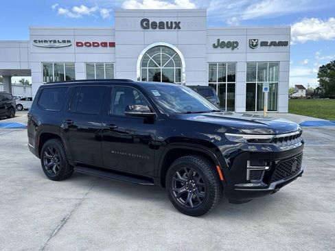 New 2026 Jeep Grand Wagoneer 4WD image 1