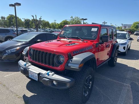Used 2025 Jeep Wrangler Unlimited Rubicon 4xe w/ Safety Group AWD/4WD image 3