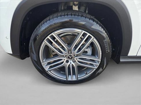 Certified 2025 Mercedes-Benz GLS 450 4MATIC image 23