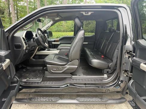 Used 2018 Ford F150 Lariat w/ Equipment Group 501A Mid AWD/4WD image 23