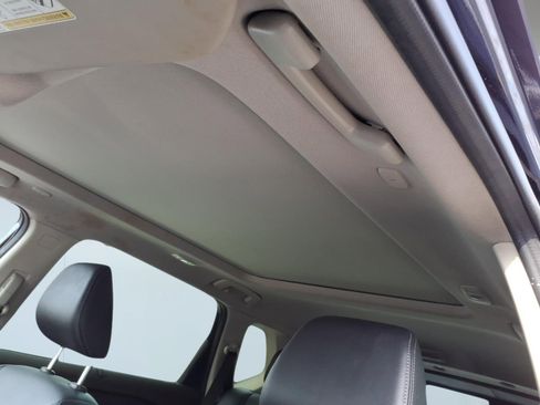 Used 2023 Nissan Rogue SL w/ SL Premium Package image 12