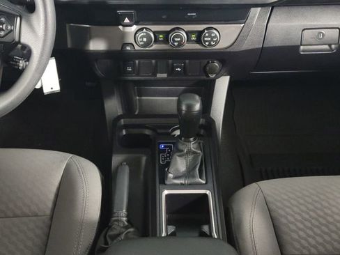 Used 2022 Toyota Tacoma SR w/ SR Convenience Package RWD image 24
