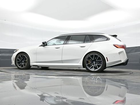 Used 2025 BMW M5 Touring w/ M Driver's Package AWD/4WD image 35