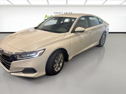 Used 2022 Honda Accord LX image 2