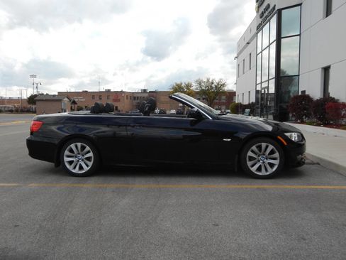 Used 2012 BMW 328i Convertible image 21