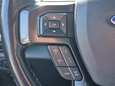 Used 2021 Ford Expedition Limited image 27