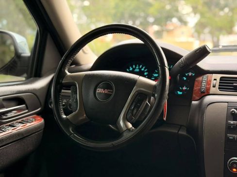 Used 2014 GMC Yukon SLE AWD/4WD image 15