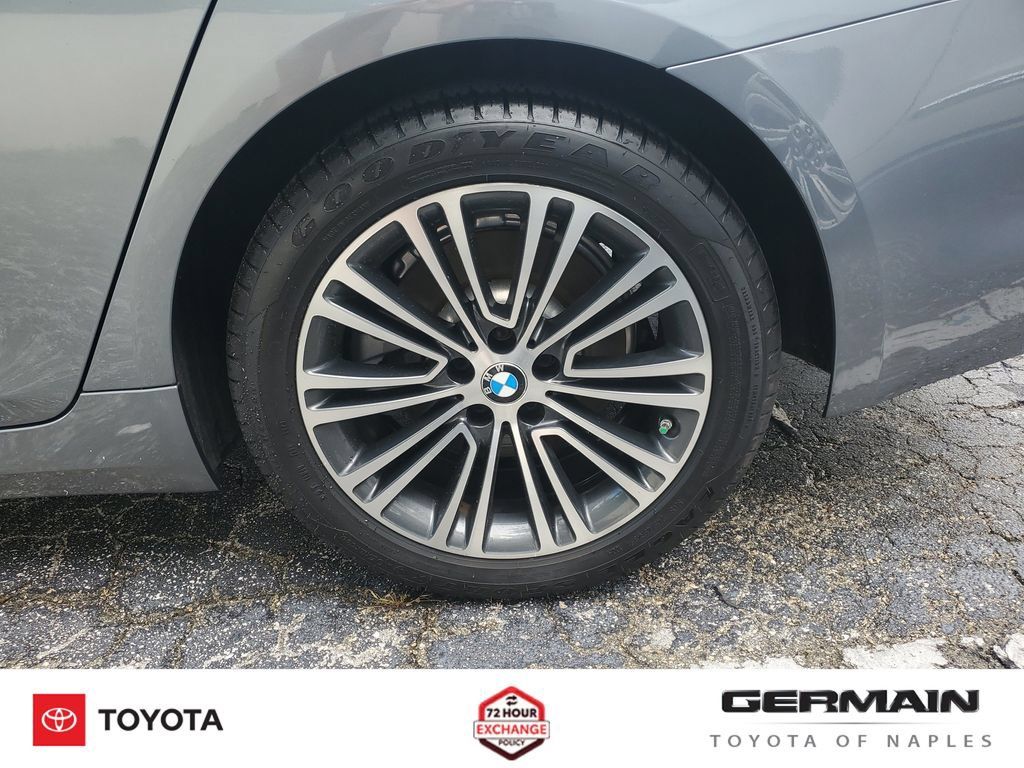 Used 2019 BMW 530i xDrive w/ Convenience Package AWD/4WD image 13