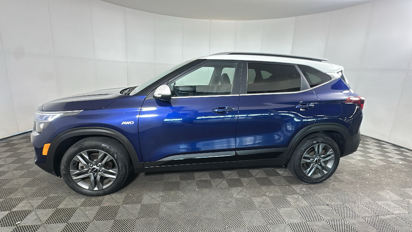 Used 2023 Kia Seltos S w/ Navigation Package AWD/4WD image 7