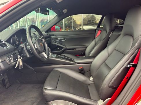 Used 2021 Porsche 718 Cayman image 37