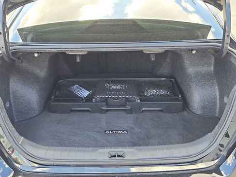 Certified 2024 Nissan Altima 2.5 SR w/ SR Premium Package image 10