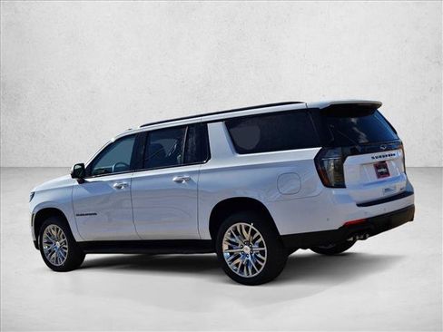New 2026 Chevrolet Suburban RST w/ Comfort Package AWD/4WD image 9