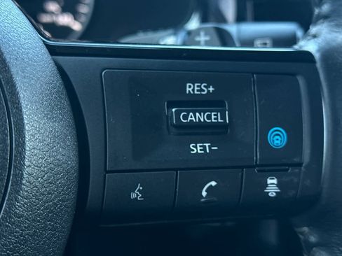 Certified 2022 Nissan Pathfinder SV image 31