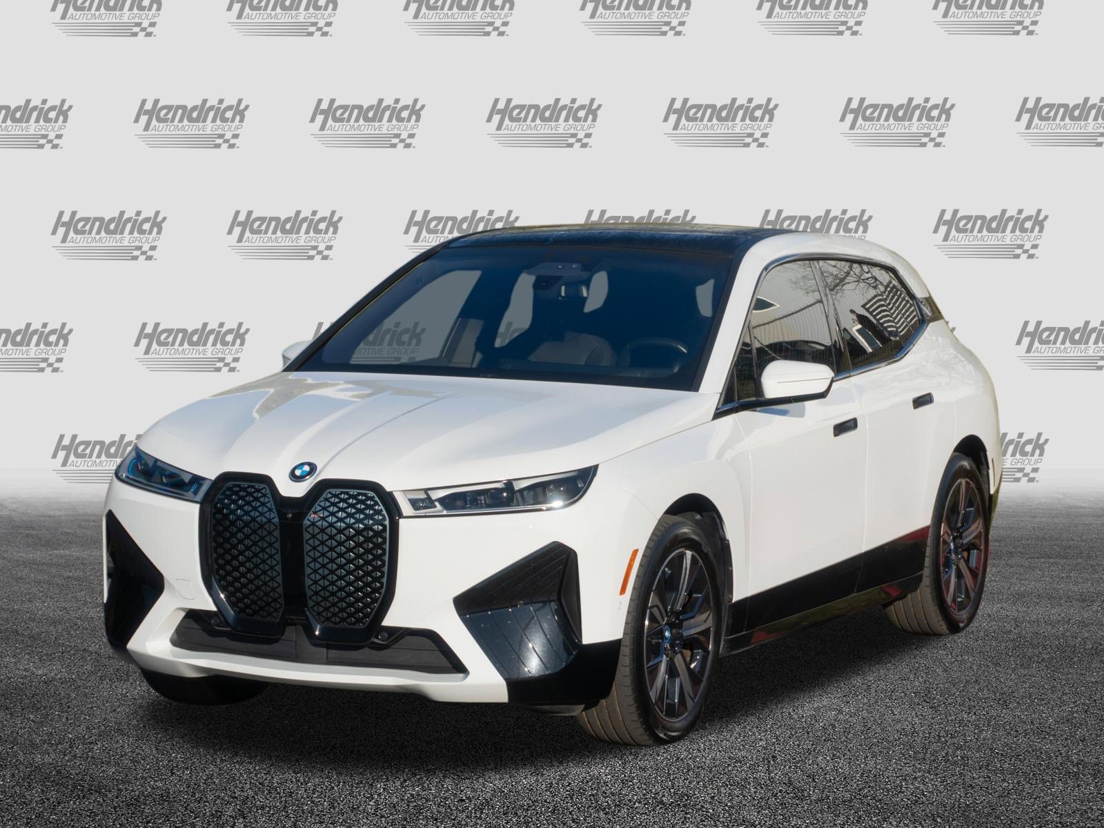 Certified 2024 BMW iX xDrive50 w/ Premium Package AWD/4WD image 5