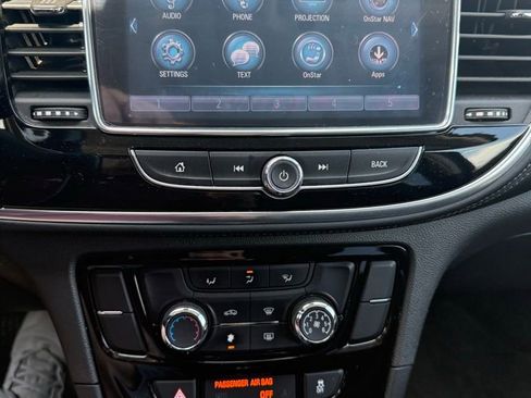 Used 2018 Buick Encore Preferred FWD image 4