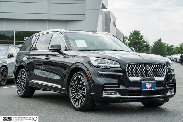 Used 2023 Lincoln Aviator Black Label w/ Dynamic Handling Package AWD/4WD image 1