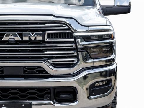 Used 2025 RAM 3500 Laramie AWD/4WD image 51
