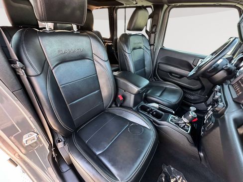 Used 2021 Jeep Wrangler Unlimited Sahara AWD/4WD image 19