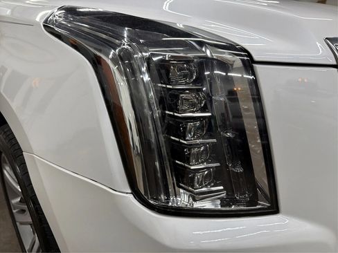 Used 2016 Cadillac Escalade Premium AWD/4WD image 45