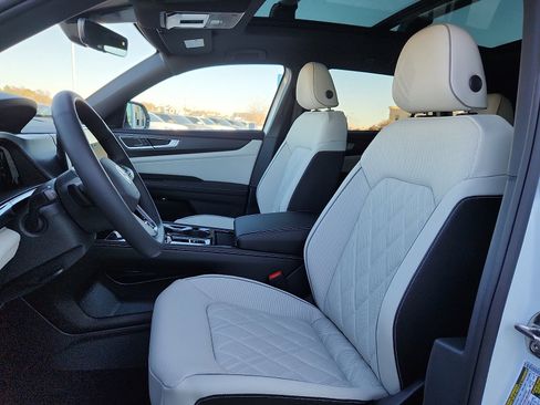 New 2026 Volkswagen Atlas Cross Sport SEL Premium R-Line image 13