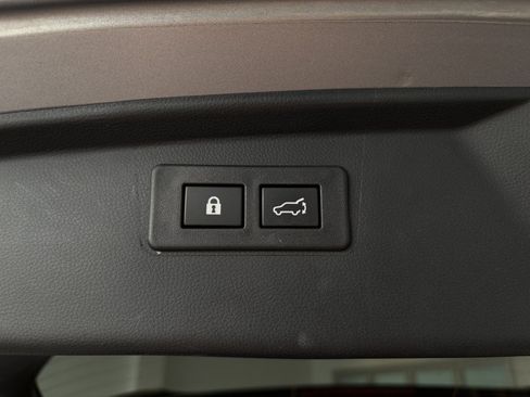 Used 2023 Subaru Outback Premium AWD/4WD image 37