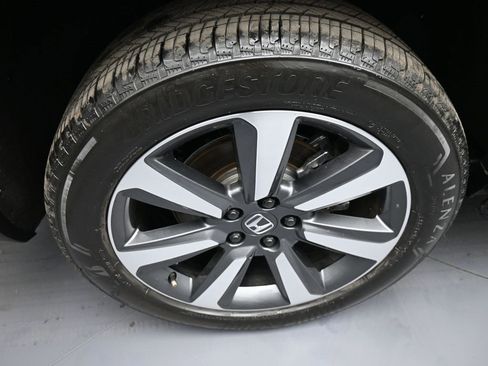 Certified 2023 Honda Pilot Touring image 12