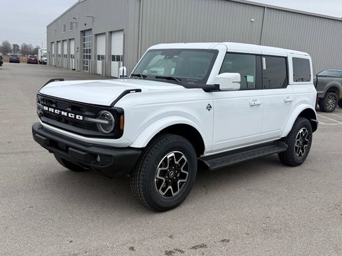 New 2025 Ford Bronco Outer Banks image 39