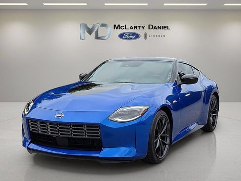Used 2024 Nissan Z Performance w/ Floor Mat Package RWD image 2