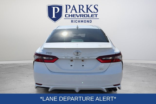 Used 2024 Toyota Camry SE w/ Convenience Package FWD image 7