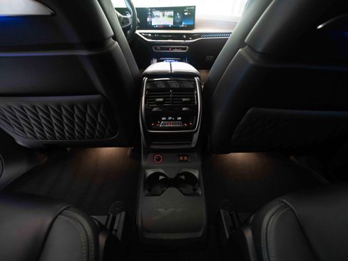 Used 2023 BMW X7 M60i w/ Executive Package AWD/4WD image 22