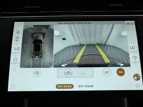 New 2026 Land Rover Range Rover SE image 16