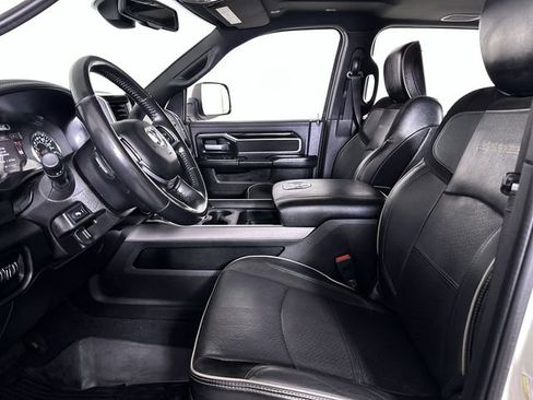 Used 2020 RAM 2500 Laramie w/ Night Edition image 20