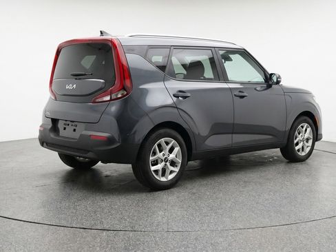 Used 2025 Kia Soul LX w/ LX Technology Package FWD image 9