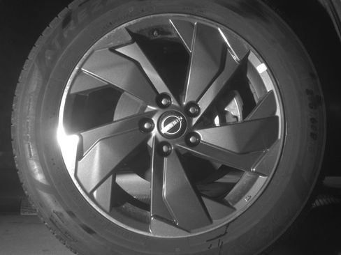 Used 2025 Nissan Rogue SV image 13