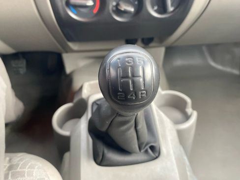 Used 2005 Chevrolet Colorado LS image 14