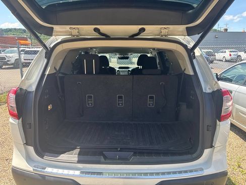 Used 2020 Subaru Ascent Premium w/ Convenience Package AWD/4WD image 16