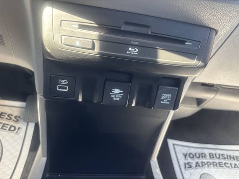 Used 2023 Honda Odyssey Touring image 39