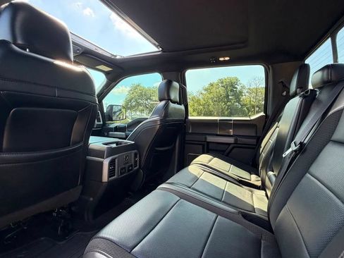 Used 2019 Ford F150 Raptor w/ Equipment Group 802A Luxury AWD/4WD image 38