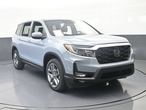 Used 2023 Honda Passport EX-L image 9