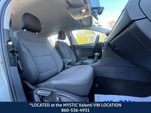 Used 2019 Volkswagen Golf S image 24