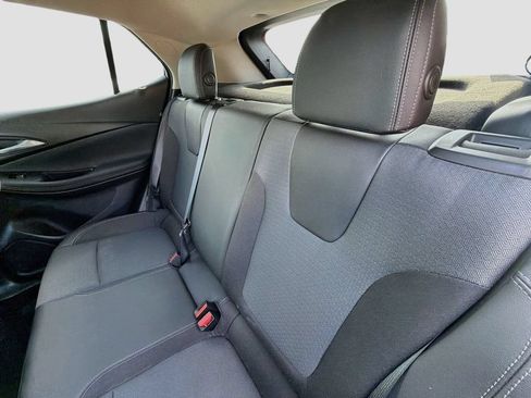 Used 2022 Buick Encore GX Preferred w/ Sport Touring Package FWD image 12