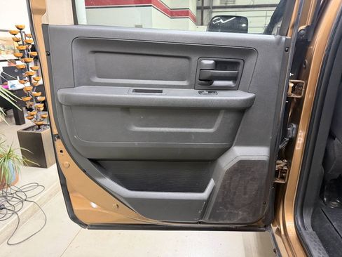 Used 2012 RAM 2500 ST w/ Chrome Appearance Group AWD/4WD image 12