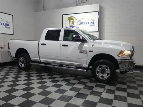 Used 2017 RAM 2500 Tradesman w/ Chrome Appearance Group AWD/4WD image 6