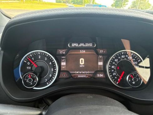 Used 2023 RAM 1500 Laramie AWD/4WD image 18