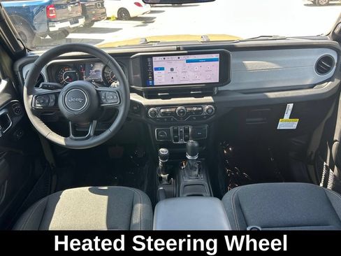 Used 2025 Jeep Wrangler Unlimited Sport AWD/4WD image 32