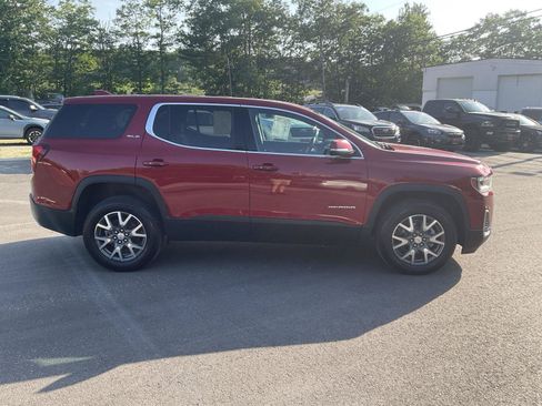 Used 2023 GMC Acadia SLE w/ LPO, Floor Liner Package AWD/4WD image 6