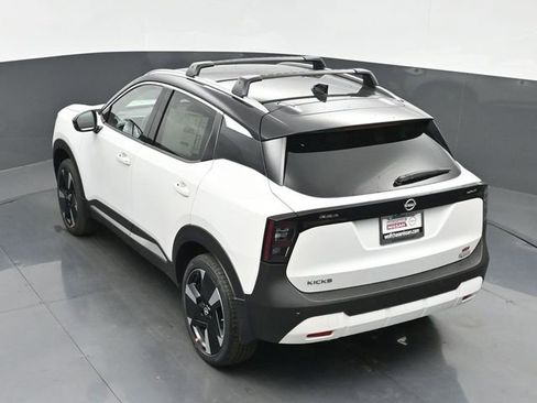 New 2026 Nissan Kicks SR w/ Cold Weather Package FWD image 30