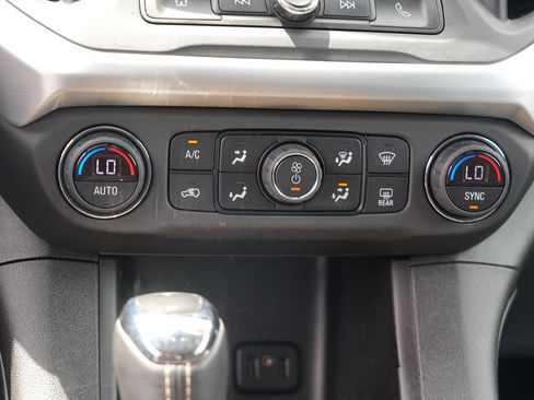 Used 2019 GMC Acadia SLE AWD/4WD image 25