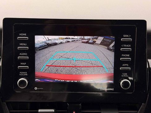 Used 2021 Toyota Camry SE image 19